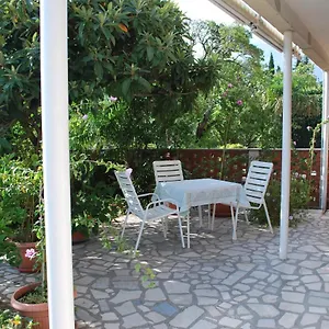 Mary Apartment